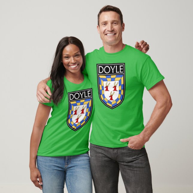 Camiseta Irish Clan Crest - Doyle (Unissex)