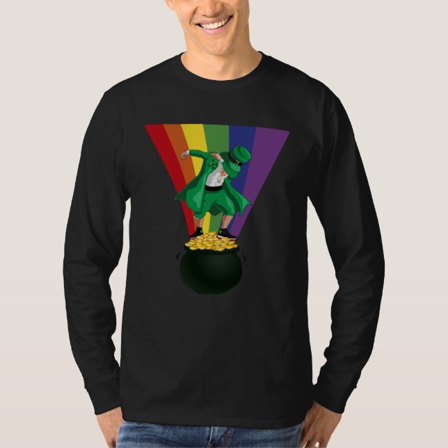 Camiseta Irish Dabbing Leprechaun on Pot of Treasure Coins  (Frente)