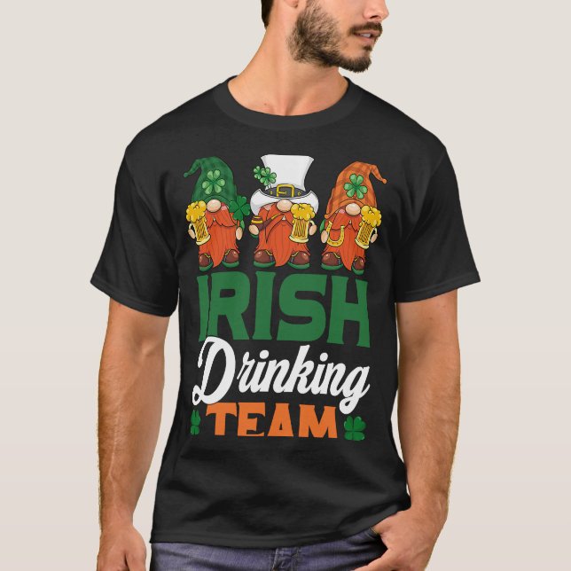 Camiseta Irish Drinking Team Drinking Beer Gnome  Patricks  (Frente)