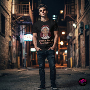 Camiseta Irmã Demônio Engraçada dos Seus Negócios Halloween