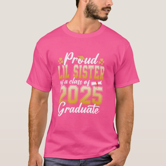 Camiseta Irmã Lil Orgulhosa De Uma Classe De Formando Senio (Frente)