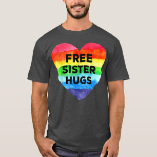 Camiseta Irmã Livre Abraça Bandeira LGBT Coração Orgulho Ar