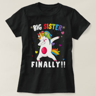 Camiseta irmã mais velha finalmente 2020