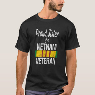 Camiseta Irmã Orgulhosa da Família Militar dos EUA de um Vi