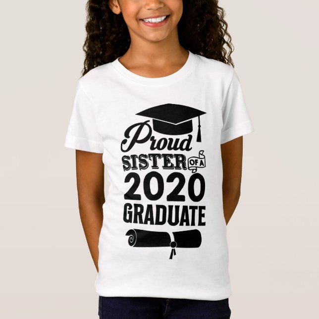 Camiseta Irmã Orgulhosa De Um Formando 2020 (Frente)