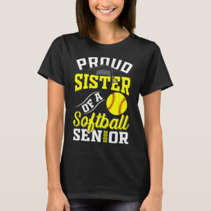 Camiseta Irmã Orgulhosa De Um Mais velho Suave De Graduação