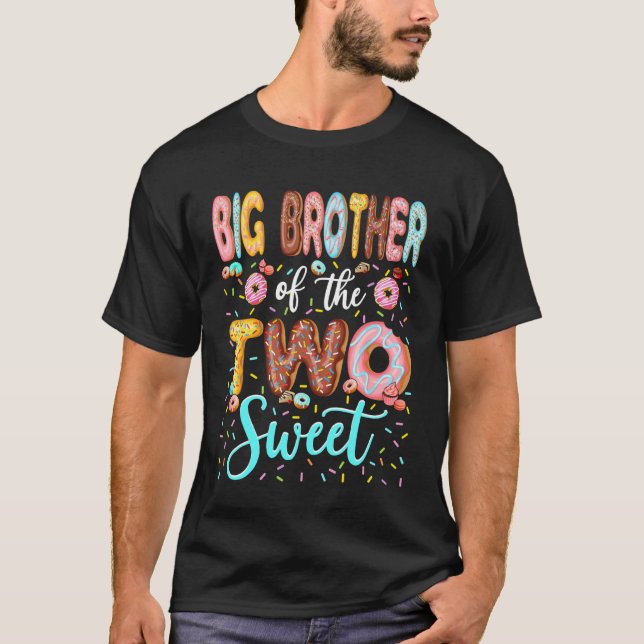 Camiseta Irmão Mais Velho dos Dois Doces Menino de 2º Anive (Frente)