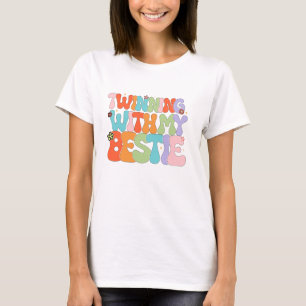 CAMISETA IRMÃS GÊMEAS COM MINHA MELHOR AMIGA