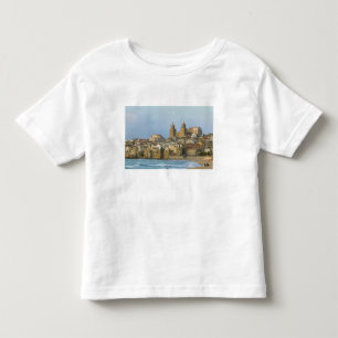 Camiseta Itália, Sicília, Cefalu, Vista com Duomo a partir