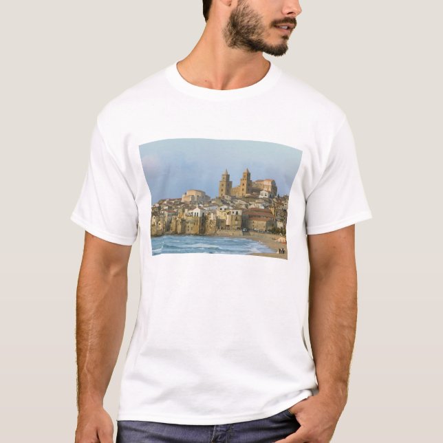 Camiseta Itália, Sicília, Cefalu, Vista com Duomo de 2 (Frente)