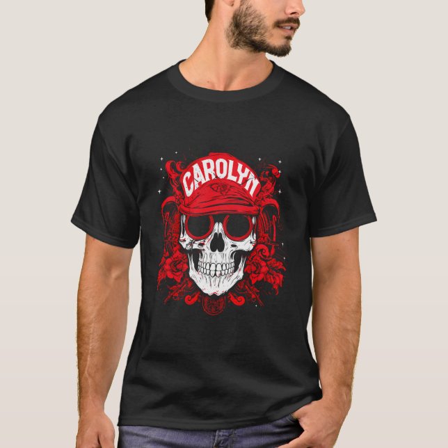Camiseta Itens de crânio personalizado com o nome Carolyn (Frente)