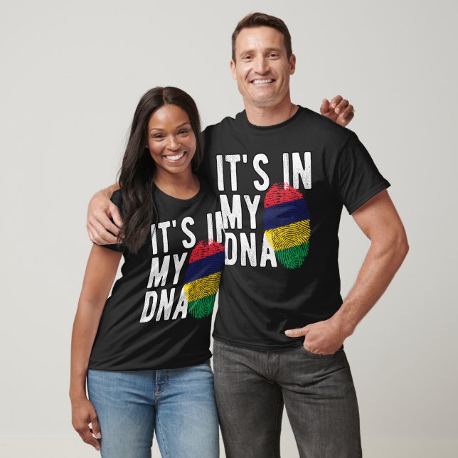 Camiseta It's in my DNA Mauritius Flag Fingerprints (Unissex)