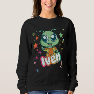 Camiseta IVEN - Nome de Menino Bonito com Alienígena fofa