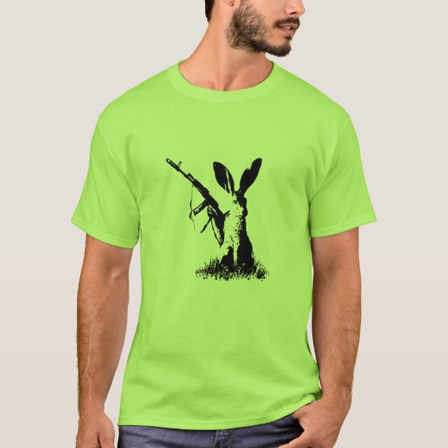 Camiseta Jackrabbit com o Kalashnikov AK-74 (Frente)