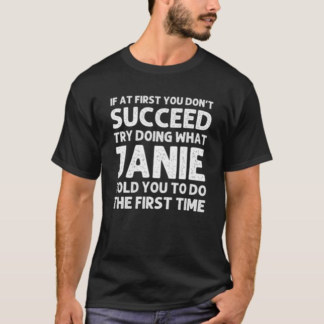 Camiseta JANIE Nome Personalizado Aniversário Engraçado Nat (Frente)