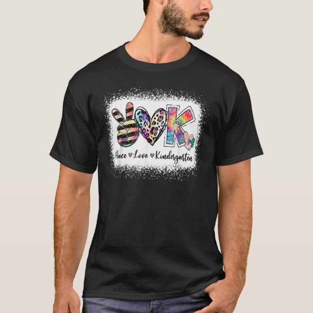 Camiseta Jardim de Infância do Peace Love De Volta Para O A (Frente)