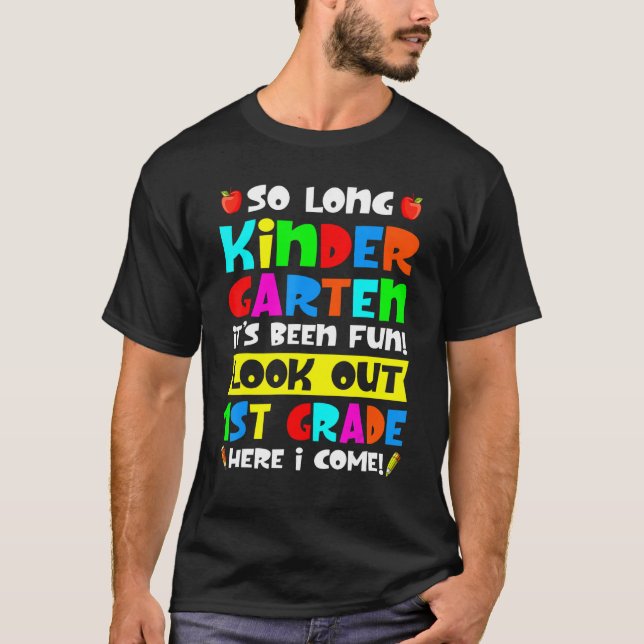 Camiseta Jardim de infância longo É divertido Ver 1 rua gra (Frente)