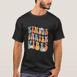 Camiseta Jardim de Infância Vibes Kinder Tripulação Retrô P