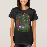 Camiseta Jardim Flor Gustav Klimt<br><div class="desc">Camiseta com Fazenda de pintura de óleo de Gustav Klimt com girassóis (1907). Um belo jardim de girassóis e belas flores azuis,  vermelhas,  roxas,  rosa e brancas. Um presente de excelente para fãs de Arte Nouveau e de Arte Austríaca.</div>