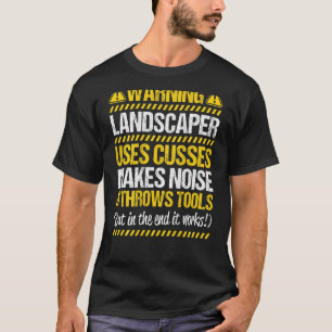 Camiseta Jardineiro Paisagista Joga Ferramentas em Paisagis