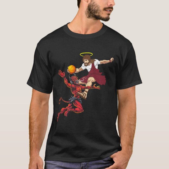 Camiseta Jesus Atravessando O Jogador De Bysketbyll Do Diab (Frente)