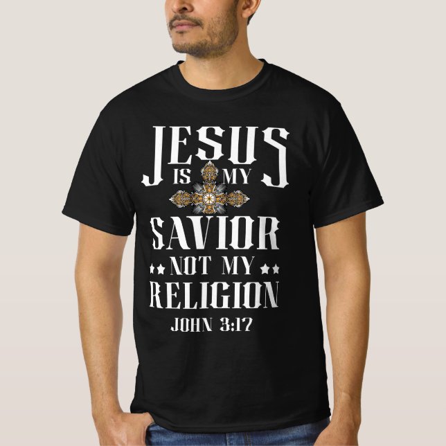 Camiseta Jesus é meu salvador, não minha religião cristã (Frente)