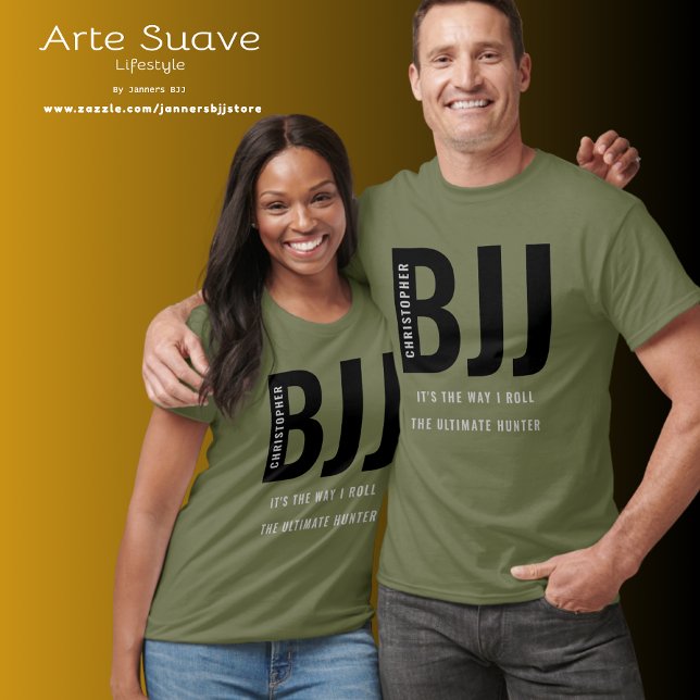 Camiseta Jiu Jitsu brasileiro personalizado BJJ (BJJ personalized green t-shirt modelled by male and female couple.)