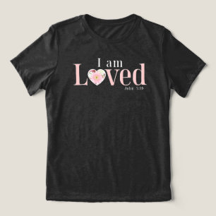 Camiseta João 3:16 Eu Sou Amado Coração Floral Cristão