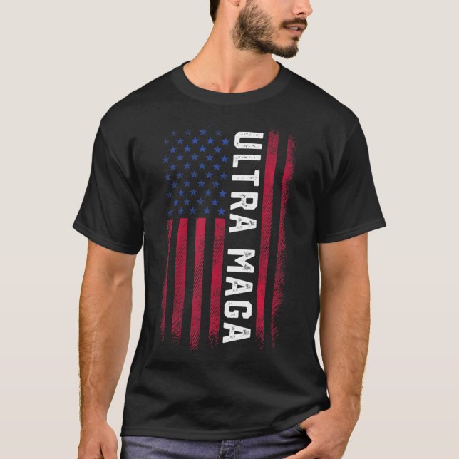 Camiseta Joe Biden Ultra Maga  Ultra Maga America Flag  (Frente)