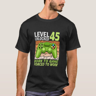 Camiseta Jogador de 45 anos forçado a trabalhar