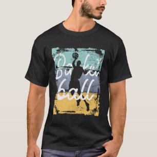 Camiseta Jogador de Basquete Vintage