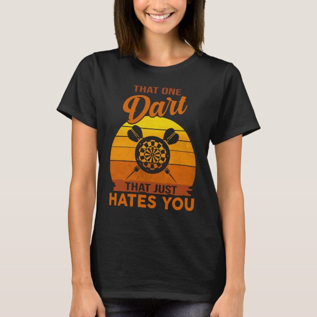 Camiseta Jogador de Dardo Divertido e Rápido, Aquele Design (Frente)