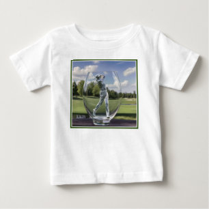 Camiseta Jogador De Golfe Num Tumbler De Vidro Com Curso De