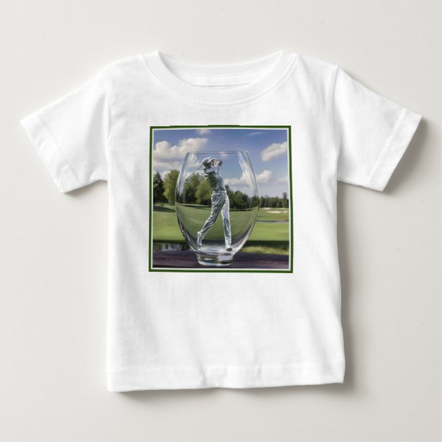 Camiseta Jogador De Golfe Num Tumbler De Vidro Com Curso De (Frente)