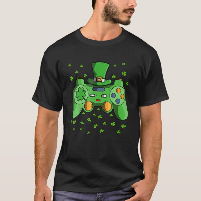 Camiseta Jogador De Vídeo Do Leprechaun Com Shamro (Frente)