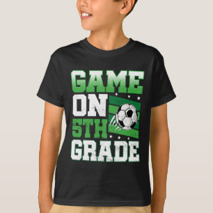 Camiseta Jogo de Futebol na 5ª Série de Volta à Escola Espo
