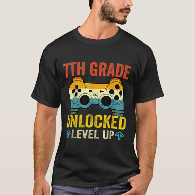 Camiseta Jogo De Vídeo De Nível Superior Desbloqueado De 7  (Frente)