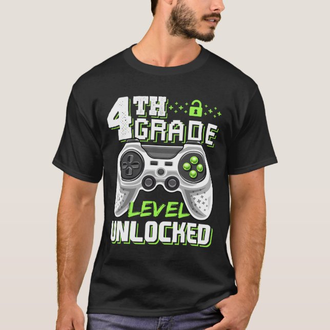 Camiseta Jogo De Vídeo Desbloqueado Do Nível 4 De Volta À E (Frente)