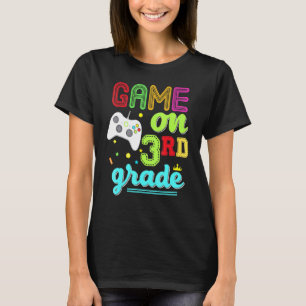 Camiseta Jogo do 3º ano na terceira controladora de vídeo P