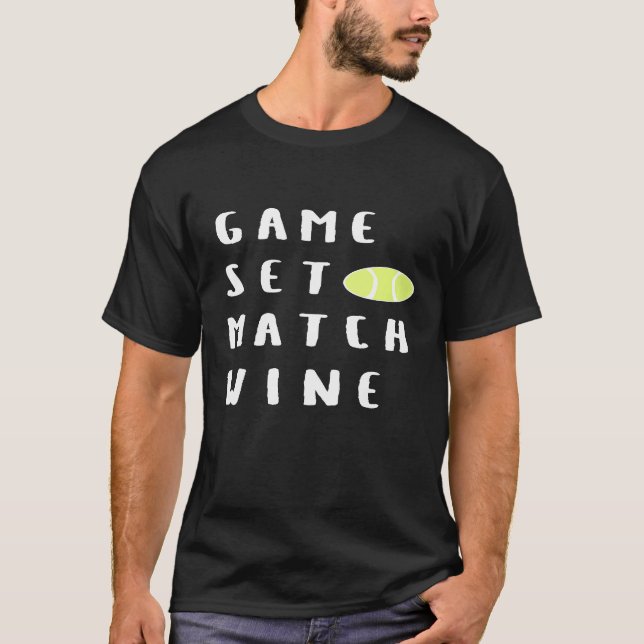 Camiseta Jogo Jogo Vincular Vinho Engraçado Jogador de Têni (Frente)