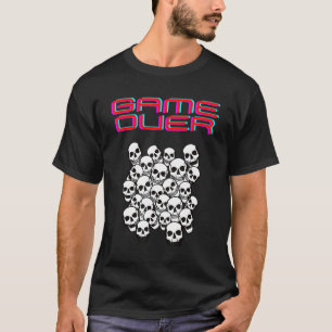 Camiseta Jogo Sobre O Halloween Com Pilha De Esqueletos E A