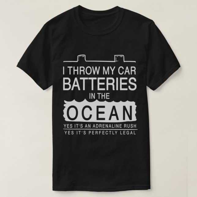 Camiseta Joguei As Baterias Do Meu Carro No Oceano (Frente do Design)