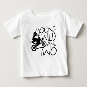 Camiseta Jovem selvagem e dois motocross