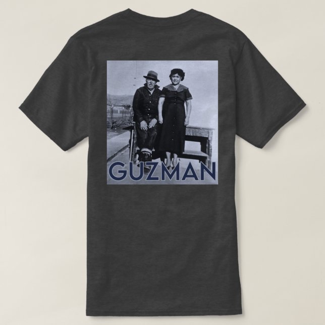 Camiseta JUAN E JUANITA GUZMAN sobre homens solares (Verso do Design)