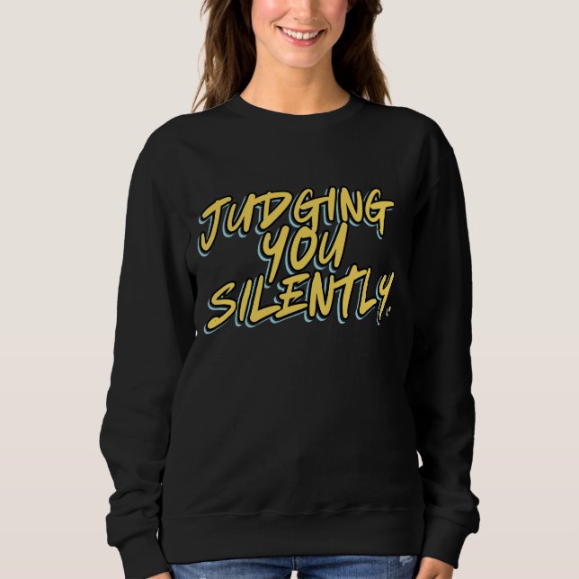 CAMISETA JULGANDO VOCÊ EM SILÊNCIO (Frente)