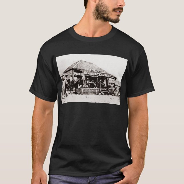 Camiseta Julgue a corte ocidental velha do feijão de Roy (Frente)