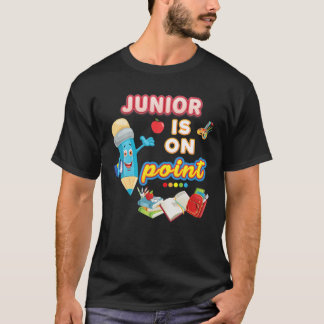 Camiseta Junior Está No Lápis De Ponto Junto Com Criança Al