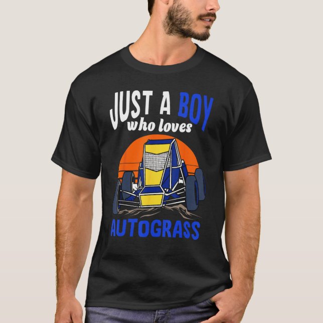 Camiseta Just A Boy Who Loves Autograss Retro 1 (Frente)