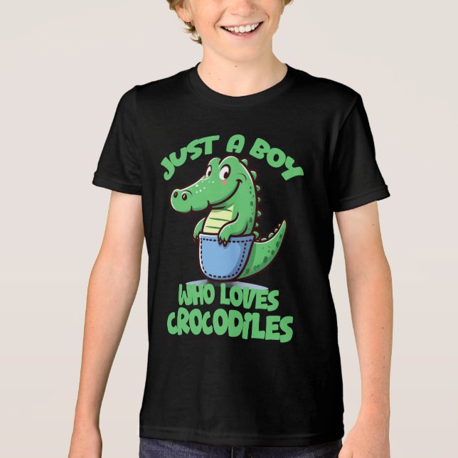 Camiseta Just A Boy Who Loves Crocodiles (Frente)