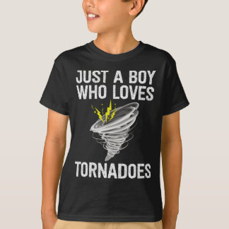 Camiseta Just a boy who loves tornadoes lightening Thunder
